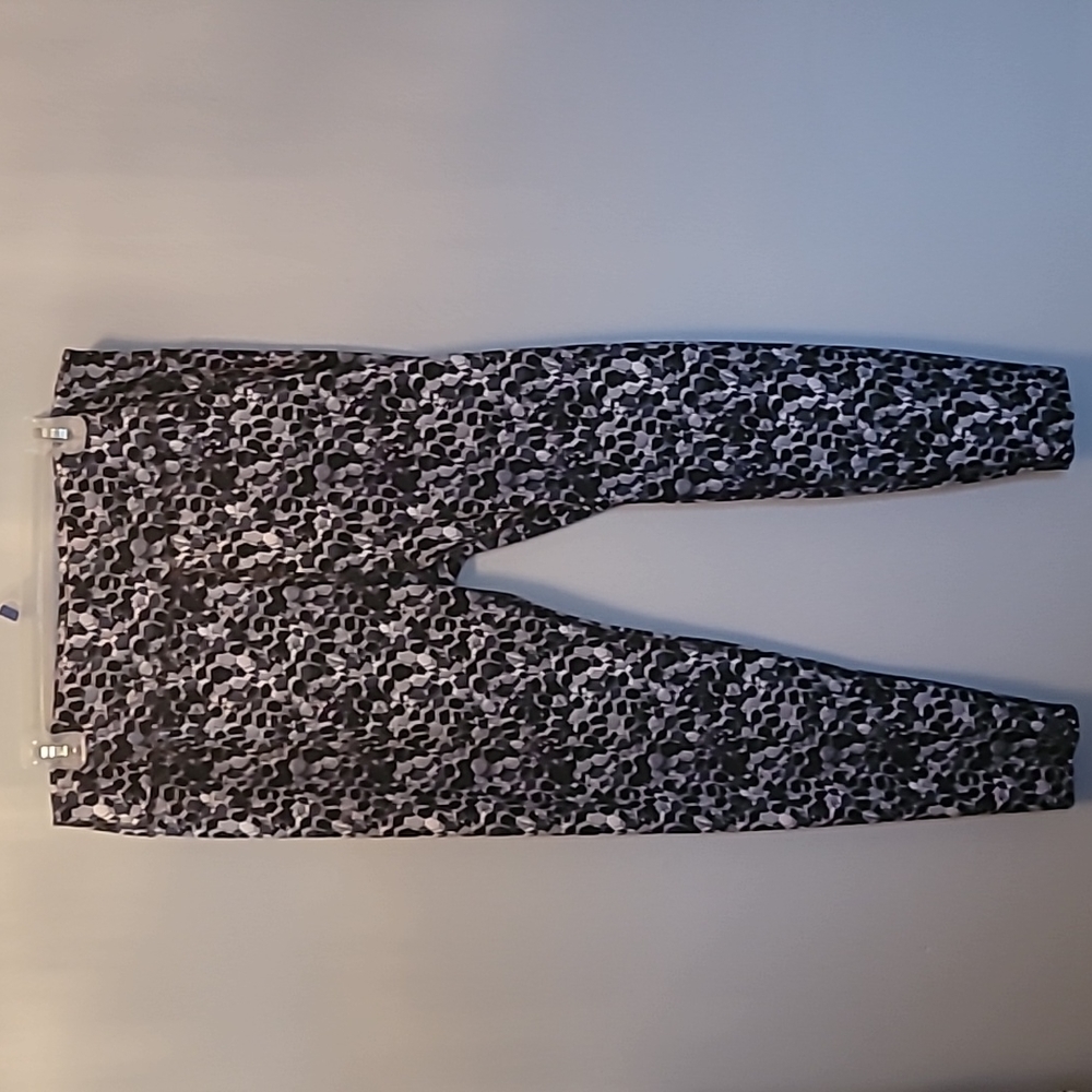 Women's MTA Sport Geometric Pattern Leggings | Size XL
